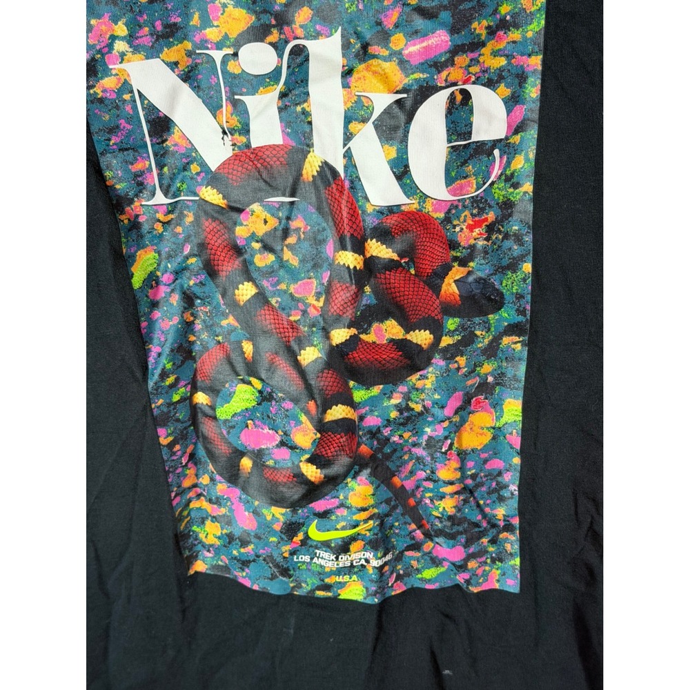 Nike Trek Division Los Angeles Snake Graphic T-Shirt Black 3XL Mens